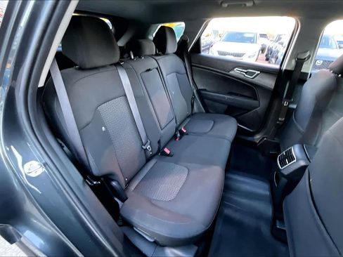 Certified 2023 Kia Sportage LX image 17