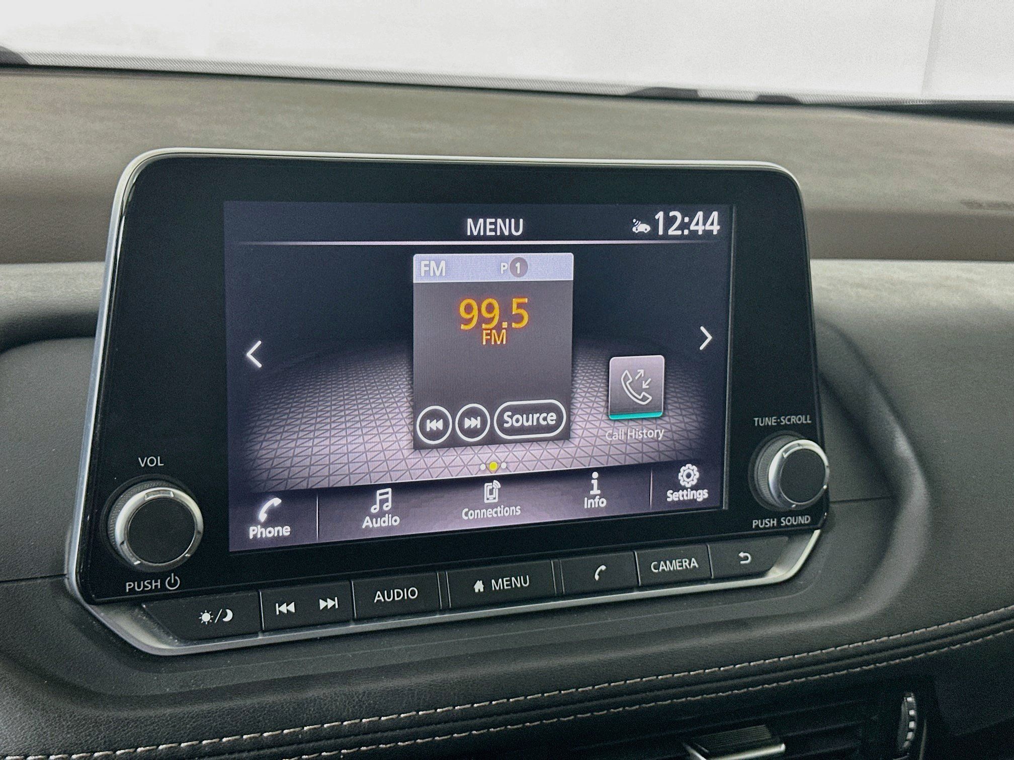 Used 2023 Nissan Rogue SL AWD/4WD image 19