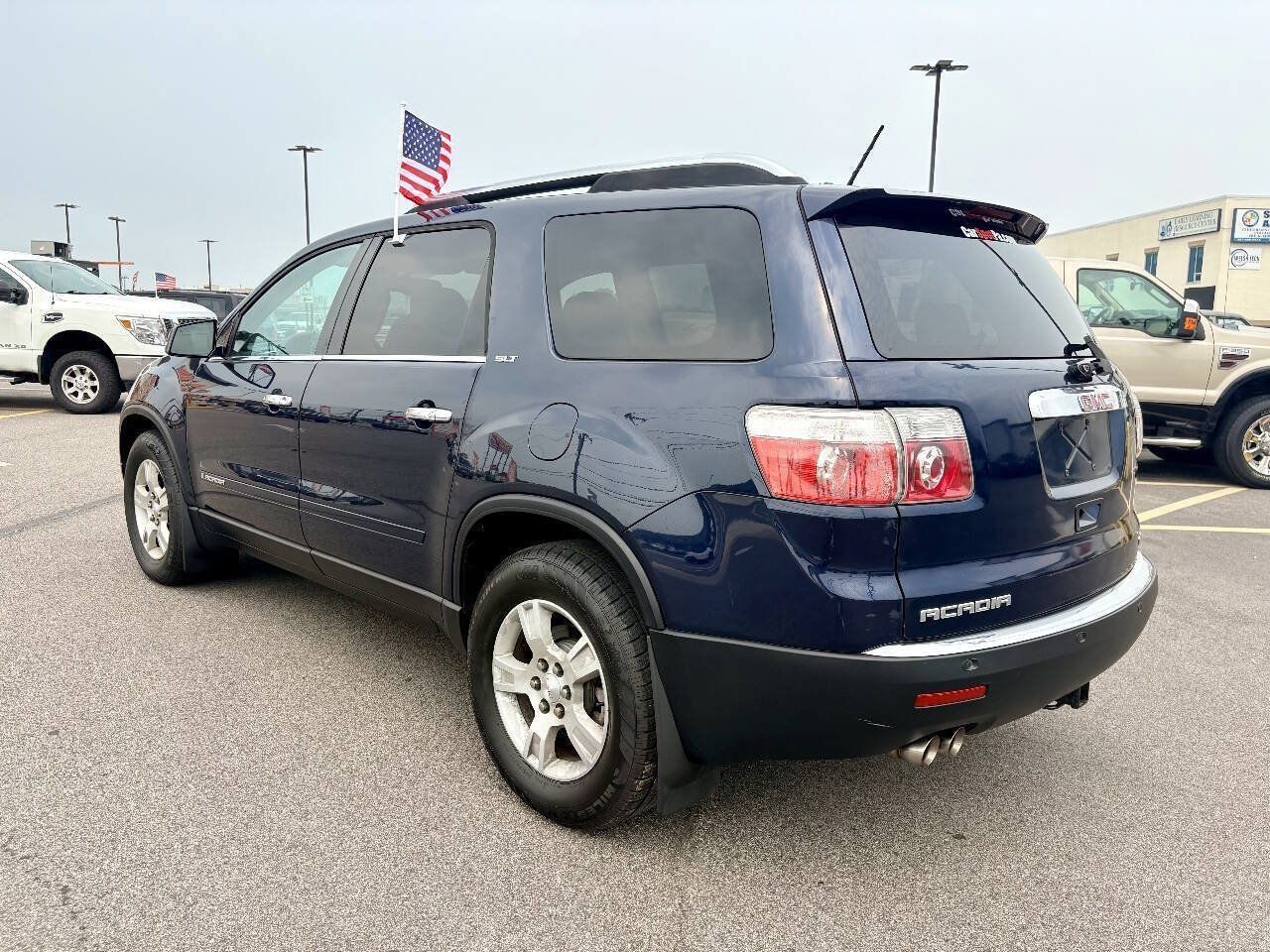 Used 2007 GMC Acadia SLT w/ Convenience Package AWD/4WD image 4