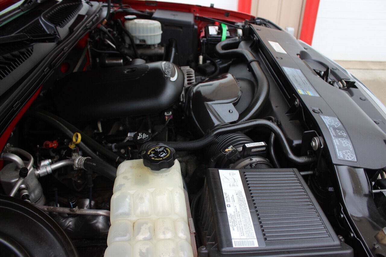Used 2005 Chevrolet Silverado 3500 4x4 Regular Cab image 27