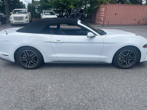 Used 2021 Ford Mustang Premium RWD image 10