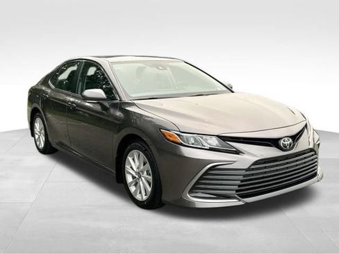 Certified 2024 Toyota Camry LE w/ Convenience Package FWD image 7
