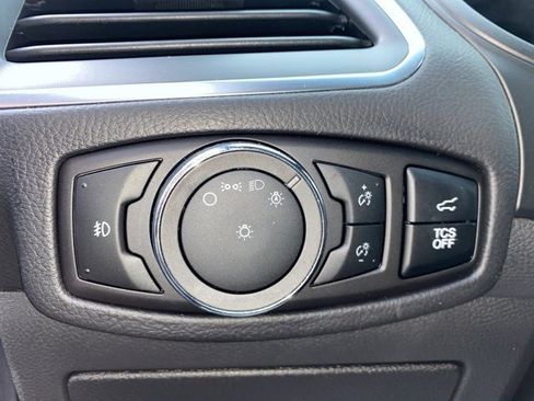 Certified 2024 Ford Edge Titanium image 19