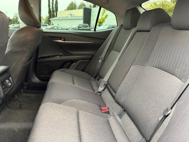 Used 2025 Toyota Camry LE FWD image 22