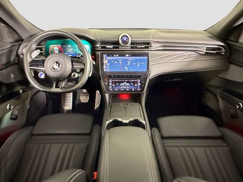 Used 2025 Maserati Grecale Modena AWD/4WD image 29