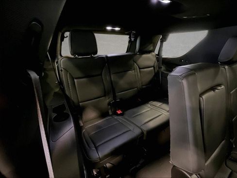 Used 2024 GMC Yukon Denali AWD/4WD image 27