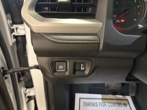 Used 2023 GMC Acadia SLE w/ Driver Convenience Package image 19