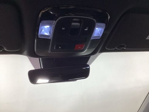 Used 2023 Hyundai Santa Cruz SEL Premium AWD/4WD image 16