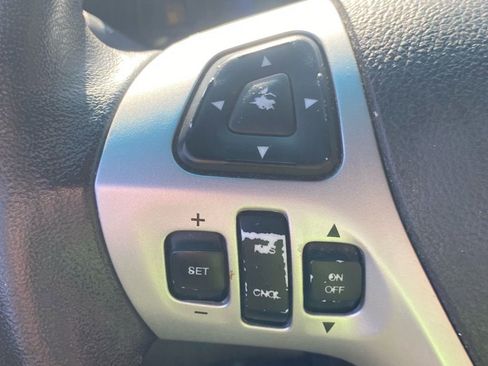 Used 2013 Ford Explorer Limited image 25