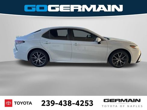 Used 2023 Toyota Camry SE w/ Convenience Package image 10