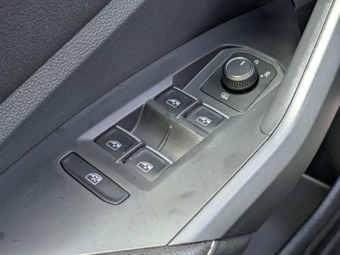 Used 2026 Volkswagen Jetta Sport FWD image 31