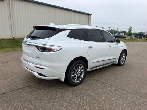 Used 2022 Buick Enclave Avenir w/ Avenir Technology Package AWD/4WD image 3