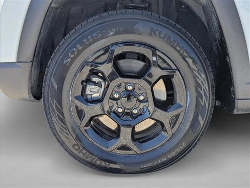 Used 2023 Jeep Compass Trailhawk AWD/4WD image 9