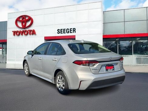 Used 2024 Toyota Corolla LE FWD image 9