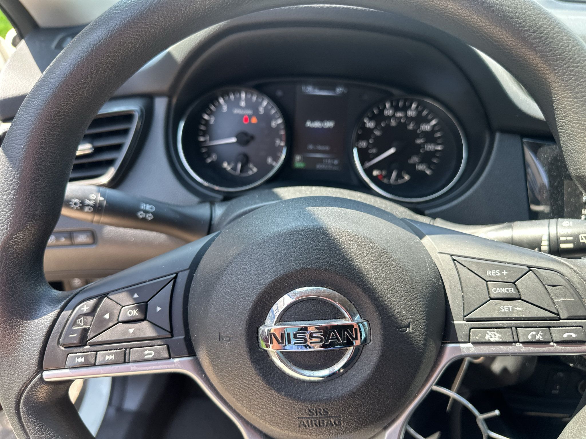 Used 2017 Nissan Rogue S AWD/4WD image 21