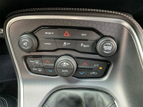 Used 2016 Dodge Challenger SRT w/ Technology Group image 26