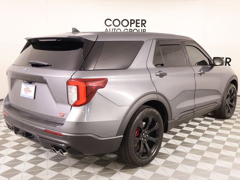 Used 2022 Ford Explorer ST w/ ST Street Pack image 22