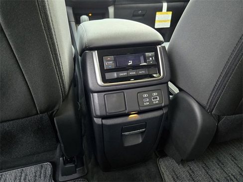 New 2025 Subaru Ascent Premium w/ Popular Package #2 image 8