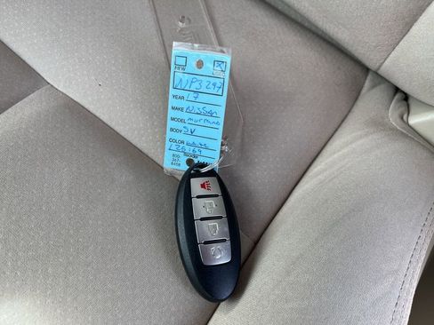 Used 2017 Nissan Murano SV image 83