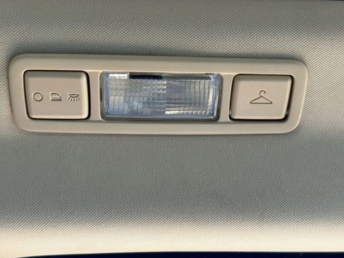 Used 2015 Land Rover Range Rover Evoque Pure Plus image 47