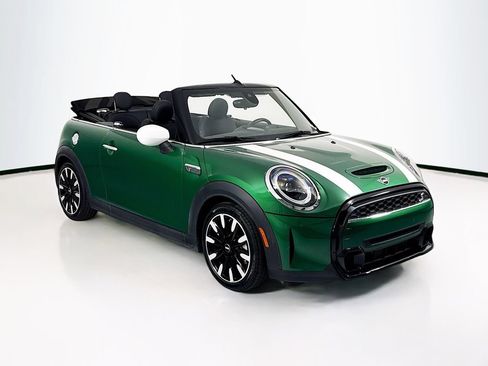 Certified 2022 MINI Cooper S w/ Premium Package FWD image 11