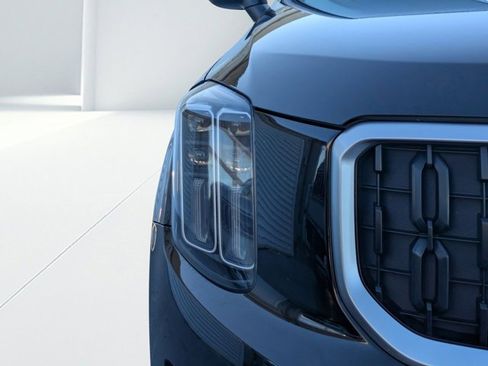 Used 2024 Kia Telluride LX image 8