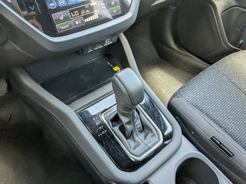 Used 2025 Subaru Forester Premium AWD/4WD image 17
