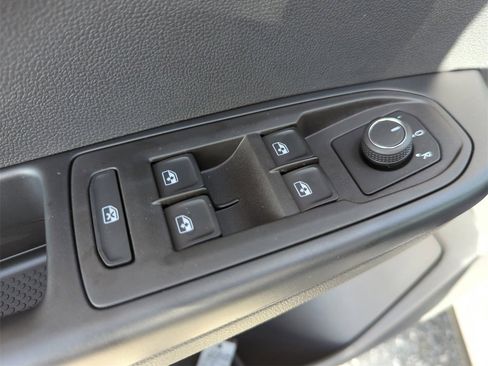 New 2025 Volkswagen Taos S image 26