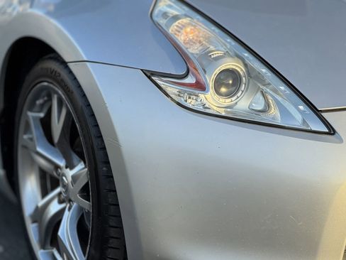 Used 2011 Nissan 370Z Touring w/ Sport Pkg image 14