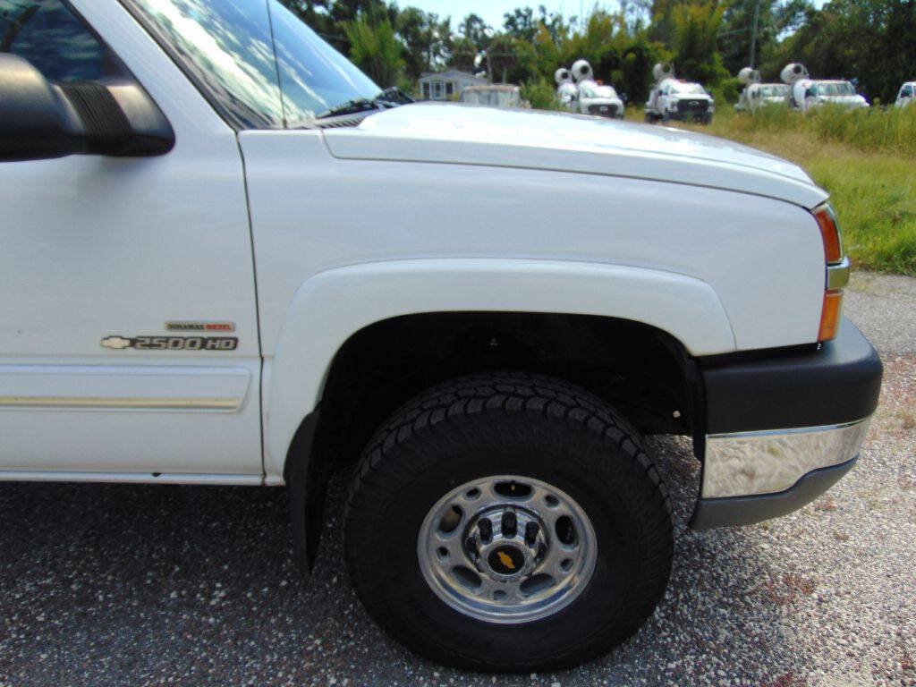 Used 2004 Chevrolet Silverado 2500 LS w/ Snow Plow Prep Package AWD/4WD image 13