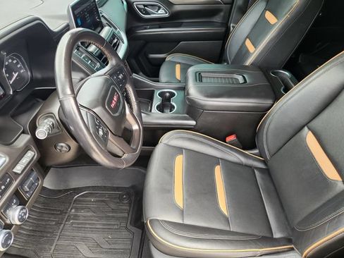 Used 2021 GMC Yukon XL AT4 w/ AT4 Premium Plus Package AWD/4WD image 12