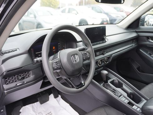 Used 2023 Honda Accord LX image 17