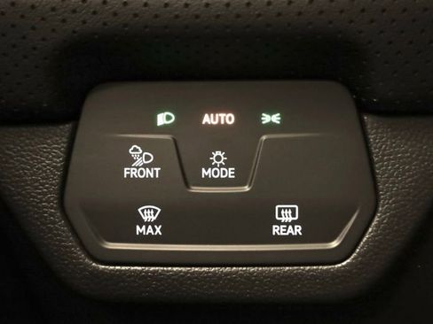 New 2026 Volkswagen Atlas SE image 29