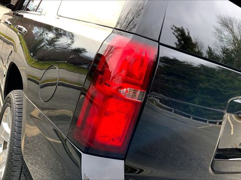 Used 2019 Chevrolet Tahoe Premier image 26