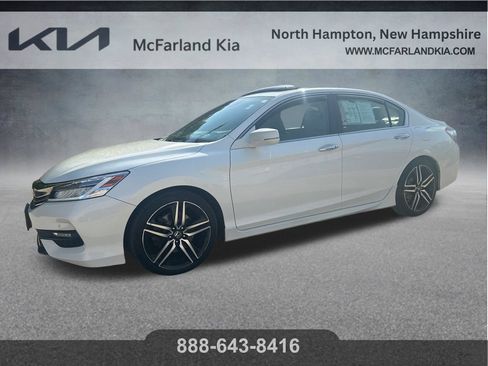 Used 2016 Honda Accord Touring image 1