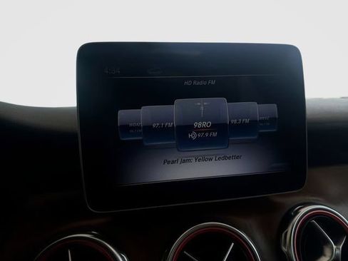 Used 2019 Mercedes-Benz GLA 250 image 19