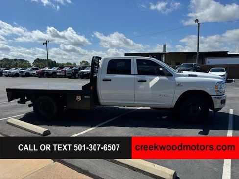 Used 2022 RAM 3500 Tradesman w/ Chrome Appearance Group AWD/4WD image 6