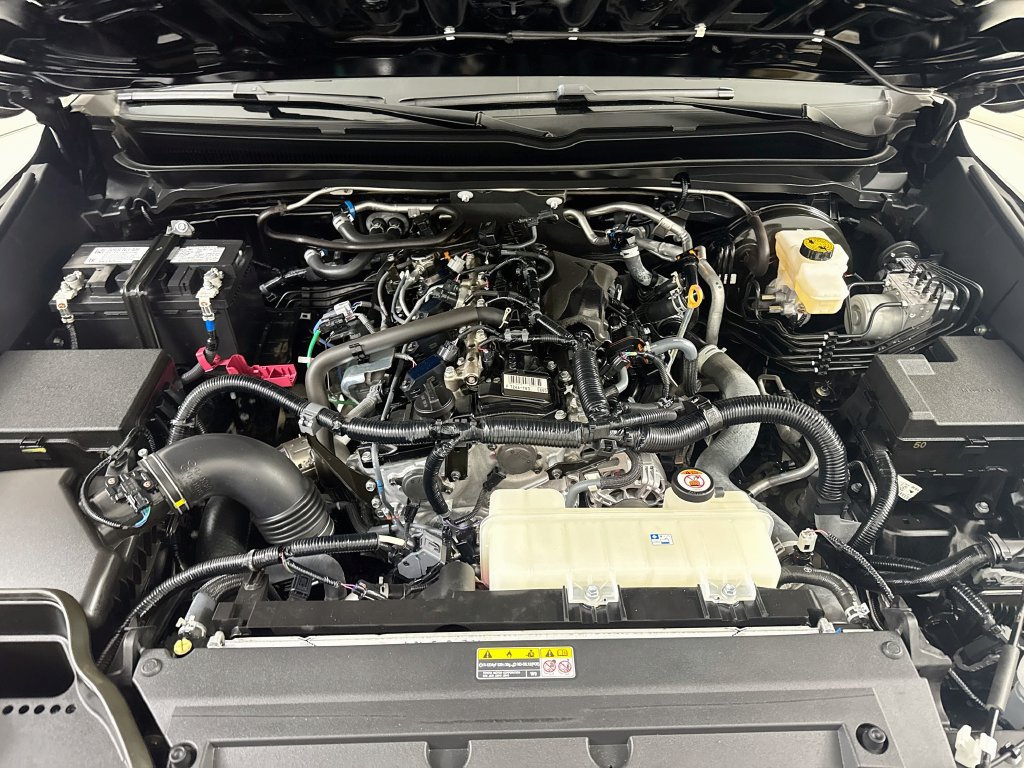 Used 2024 Toyota Tacoma TRD Sport AWD/4WD image 27