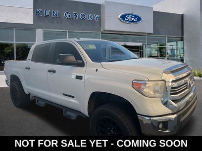 Used 2017 Toyota Tundra SR5 w/ SR5 Upgrade Package