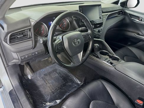 Used 2022 Toyota Camry XSE image 23