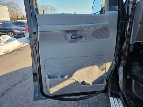 Used 2003 Ford E-350 and Econoline 350 XL image 19