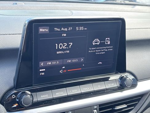 Used 2023 Kia Forte LXS w/ LXS Technology Package FWD image 12