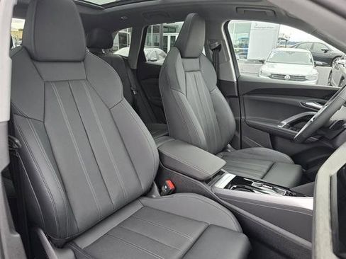 Used 2025 Audi Q5 Premium Plus image 17