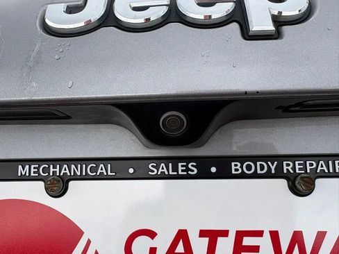 Used 2019 Jeep Compass Limited AWD/4WD image 21