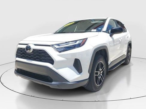Used 2023 Toyota RAV4 LE FWD image 3