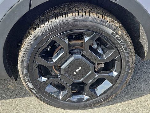 Used 2024 Kia Sorento SX Prestige w/ Sage Leather Package image 8