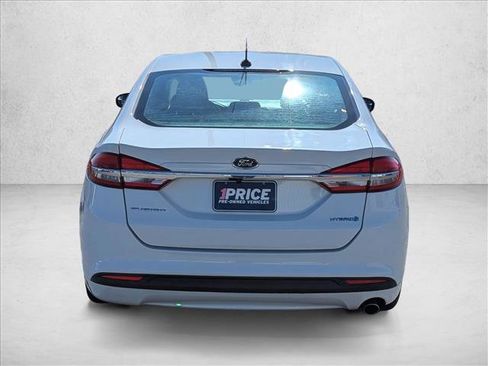 Used 2018 Ford Fusion S image 6
