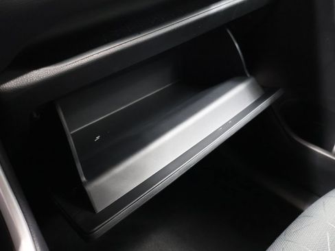 Used 2022 Toyota RAV4 XLE image 31