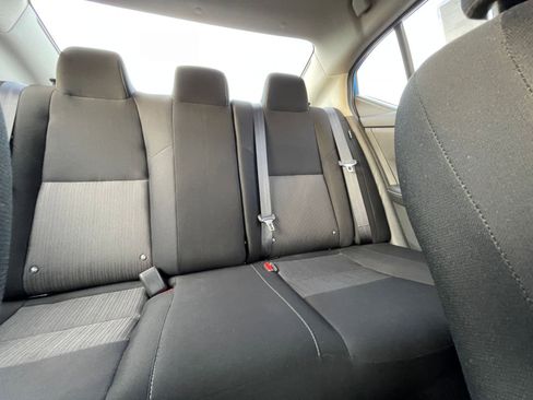 Used 2025 Nissan Sentra SV image 36