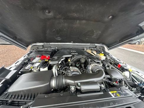 Used 2020 Jeep Wrangler Unlimited Sport image 17